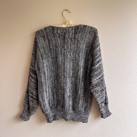 Vintage 1980s Gray Sweater With Bow Trompe L'œil (M/L) - Picture 10 of 10